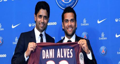 تقرير.. ثلاثة أسباب "غريبة" دفعت ألفيش للانتقال لباريس 